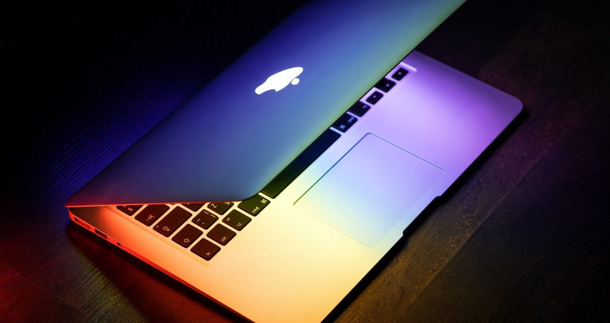 Jak bezpiecznie wymienić dysk w MacBooku